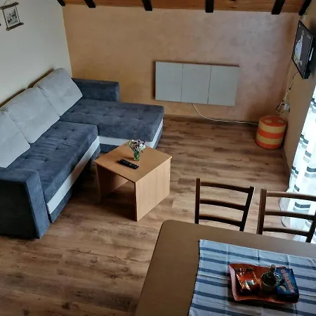 Apartment Tarski Konaci