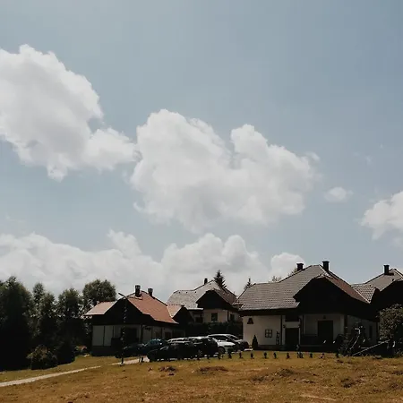 Tarski Konaci 아파트