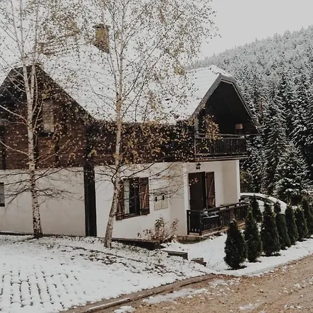 Tarski Konaci * 미트로박