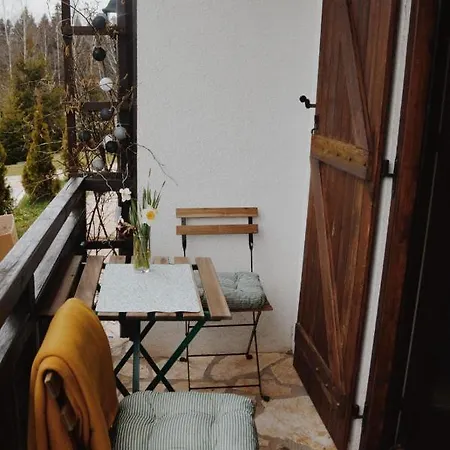 Tarski Konaci Apartment *