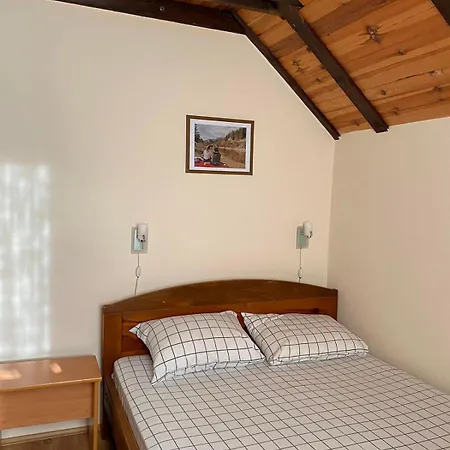 Tarski Konaci 아파트